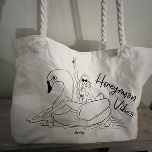 Honeymoon beach bag